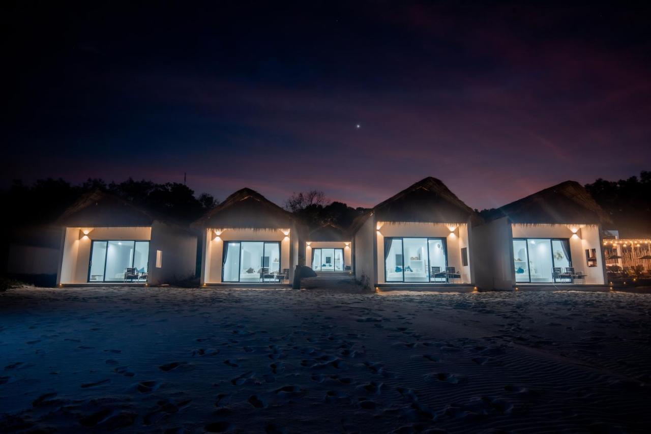 Hotel Luna Koh Rong Pagoda Beach Exterior foto